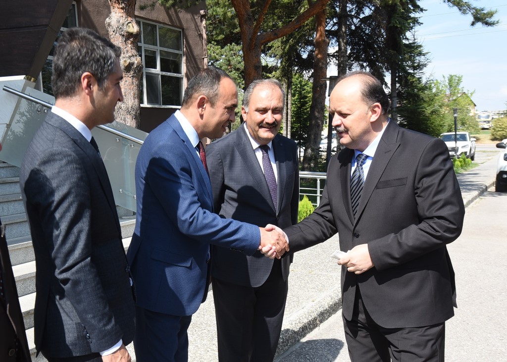 Sayın Valimizin Kurumumuzu Ziyaretleri